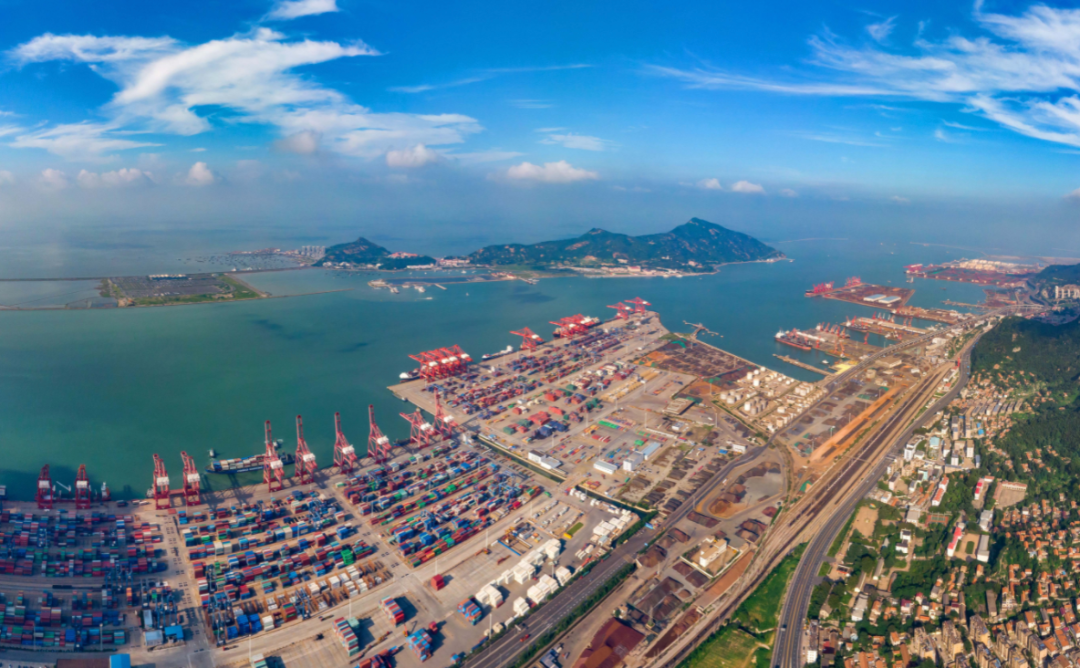 连云港港上半年吞吐量创历史新高