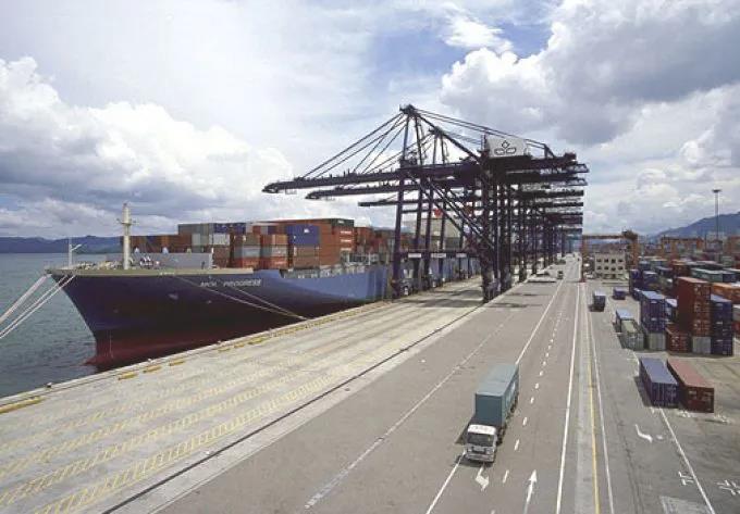欧洲最大两个港口严重拥堵！HPL连续七周暂停挂靠，2M连续8周跳港！