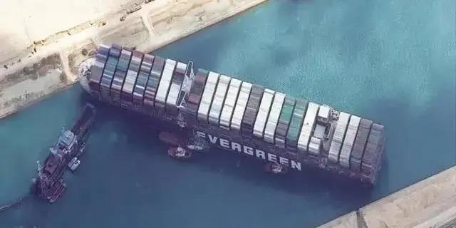 堵塞苏伊士运河、扰乱全球贸易的船主称，运河管理方对搁浅有过错 