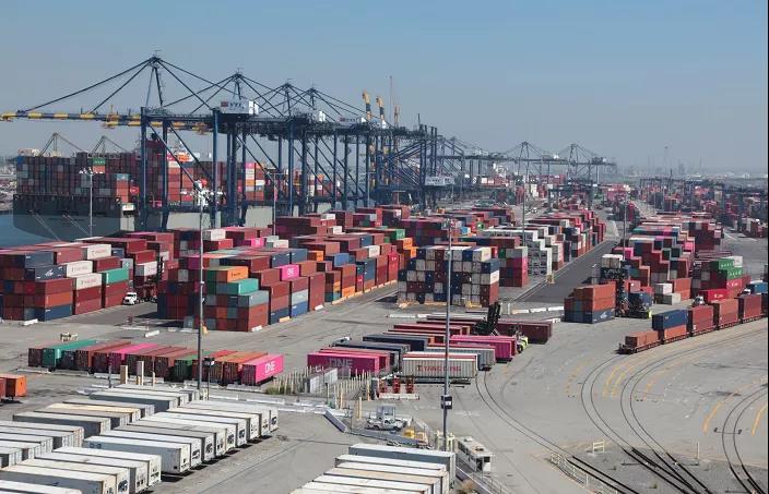 洛杉矶港吞吐量继续上涨，拥堵情况有所缓解