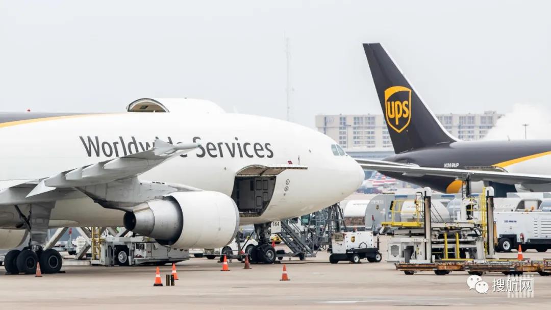 UPS和FedEx恢复退款保证，恢复对包裹和国际货运的优先服务