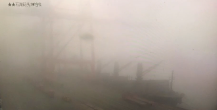 福建多地发布大雾橙色预警，沿海多港口暂停所有船舶进出港