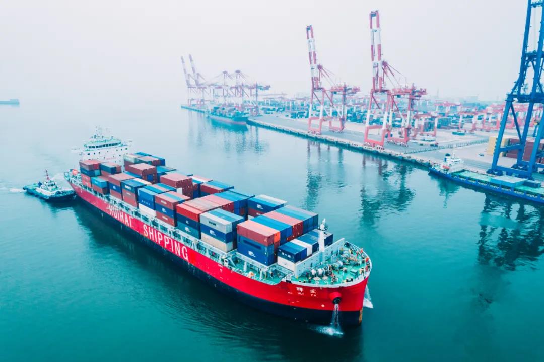 锦州港直达俄罗斯外贸集装箱航线首航成功