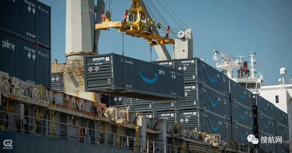 亚马逊租用散货船运输几百个集装箱货物，船舶已到港卸货