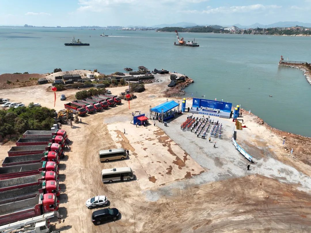 福建港口将新建1个30万吨级铁矿石泊位