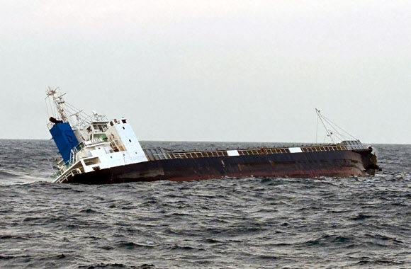 事故频发！一货船突发火灾 船长失踪！一货船正在沉没！