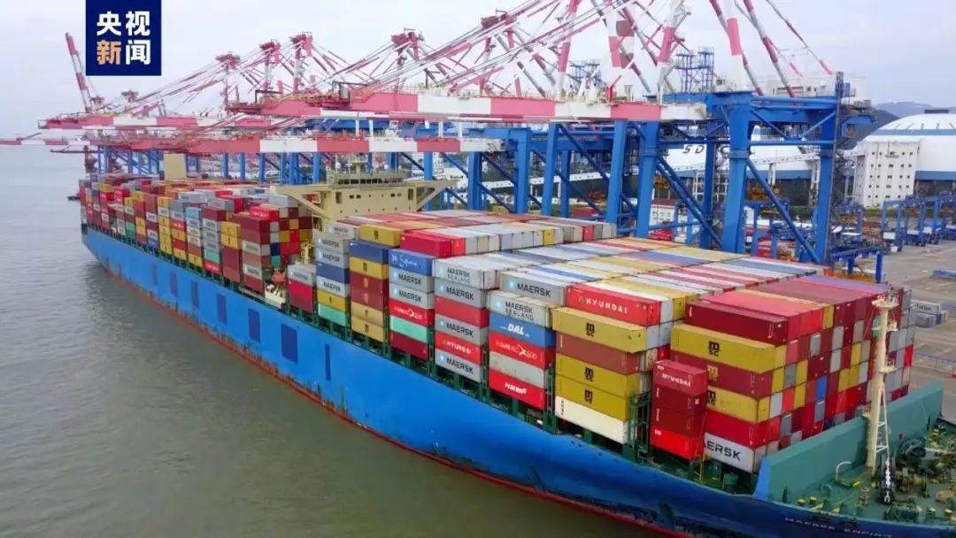 福建沿海港口年货物吞吐量首次突破7亿吨