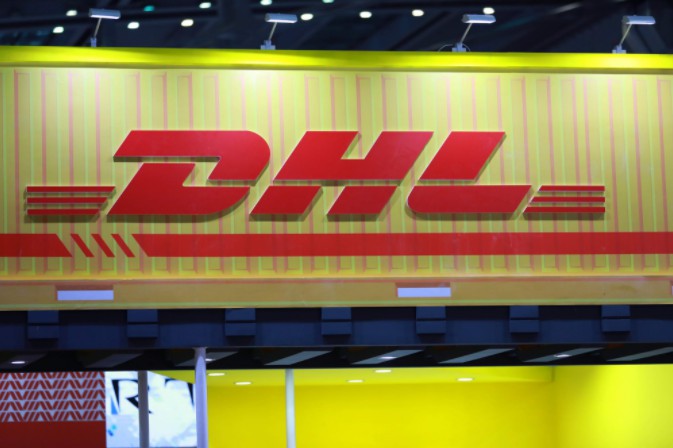 DHL2020年收入191亿欧元，同比增长12%，经营利润提高35%！